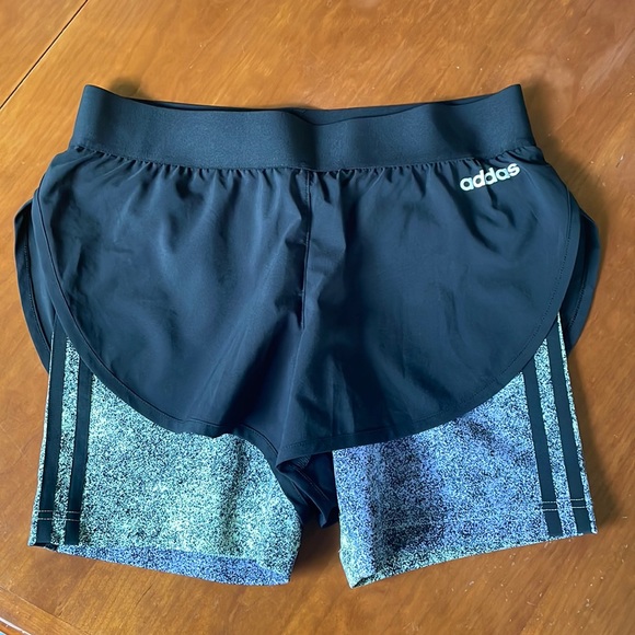 Adidas running shorts, great condition - Picture 1 of 8